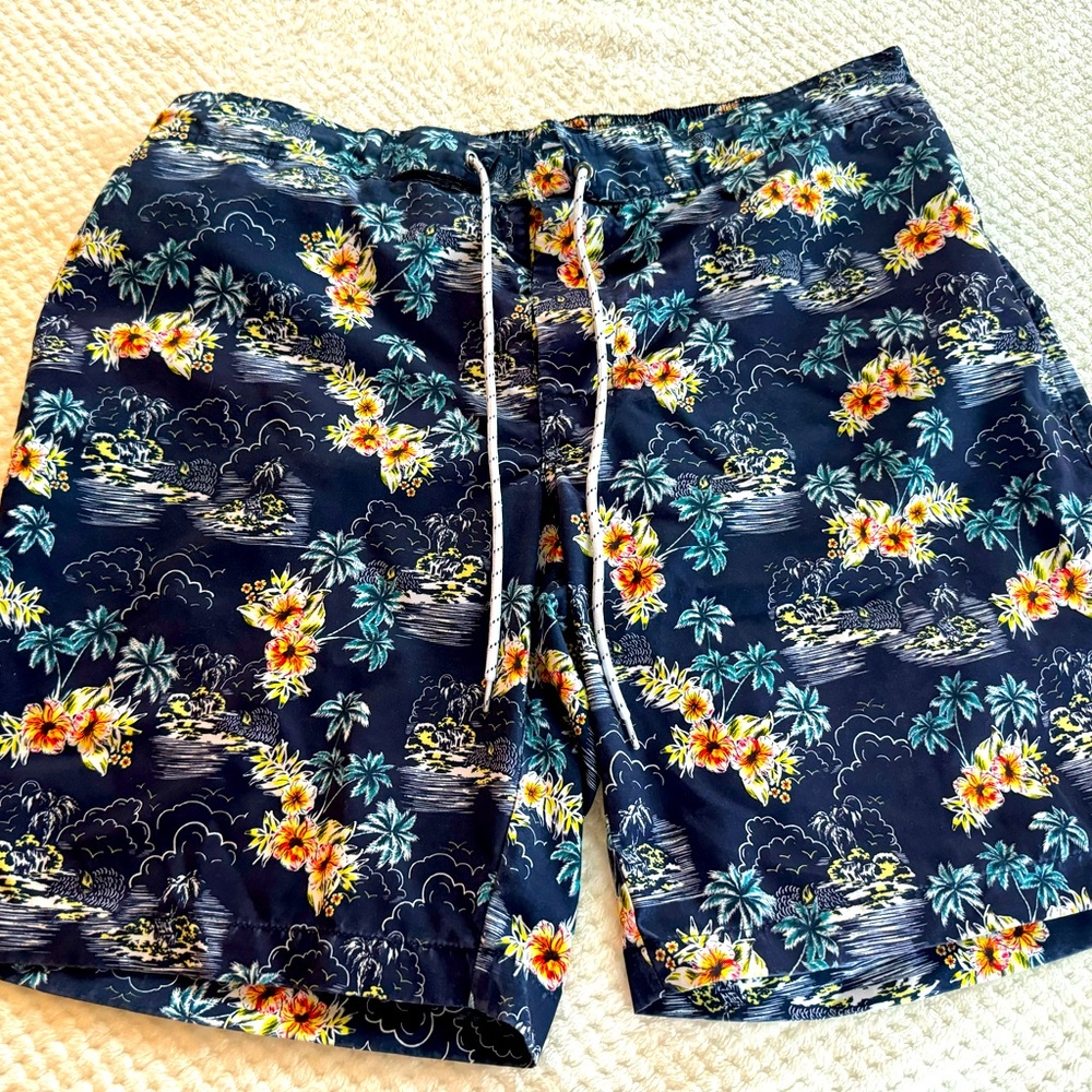 Men’s swim trucks size xl excellent condition